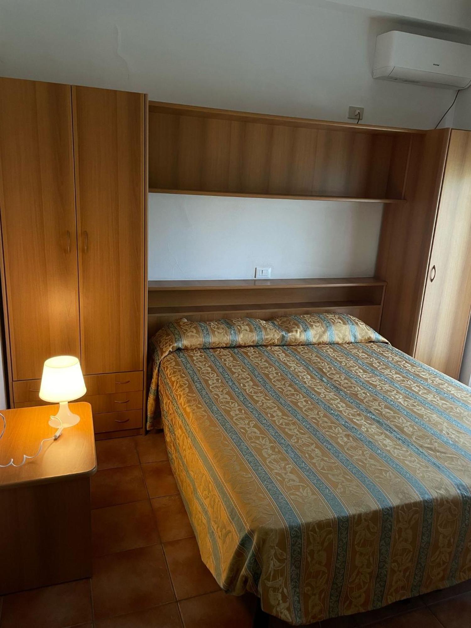 Hotel Zeus Lido di Classe Extérieur photo