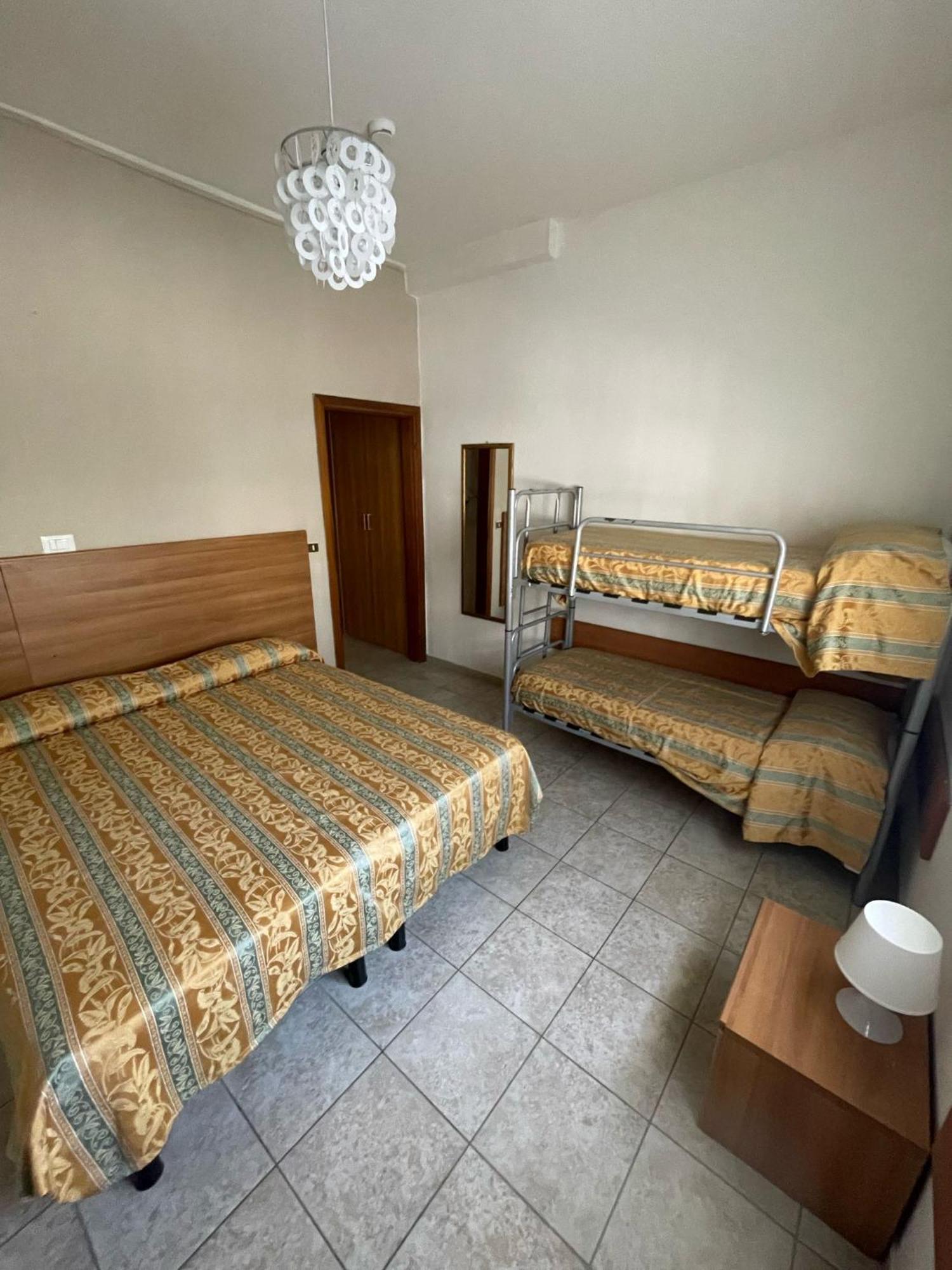 Hotel Zeus Lido di Classe Extérieur photo